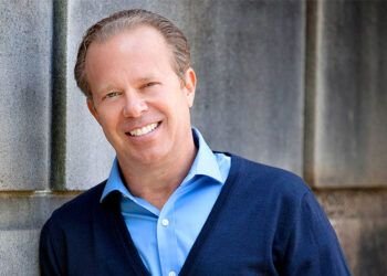 «La imaginación es el poder creador y fuerza de atracción del futuro» Joe Dispenza