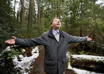 Eckhart Tolle: Descubriendo la esencia del ahora